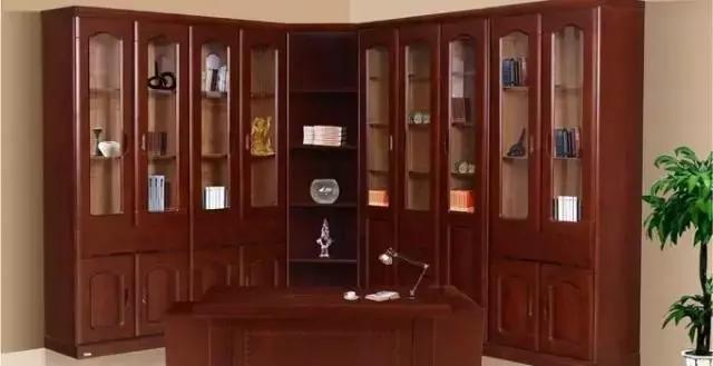 红橡木楼梯的优缺点,红橡木浴室柜的优缺点