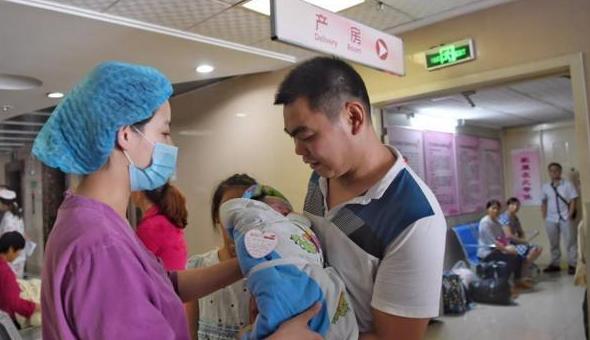 刚出生就来月经？一生下来就“发育”？原来是这原因