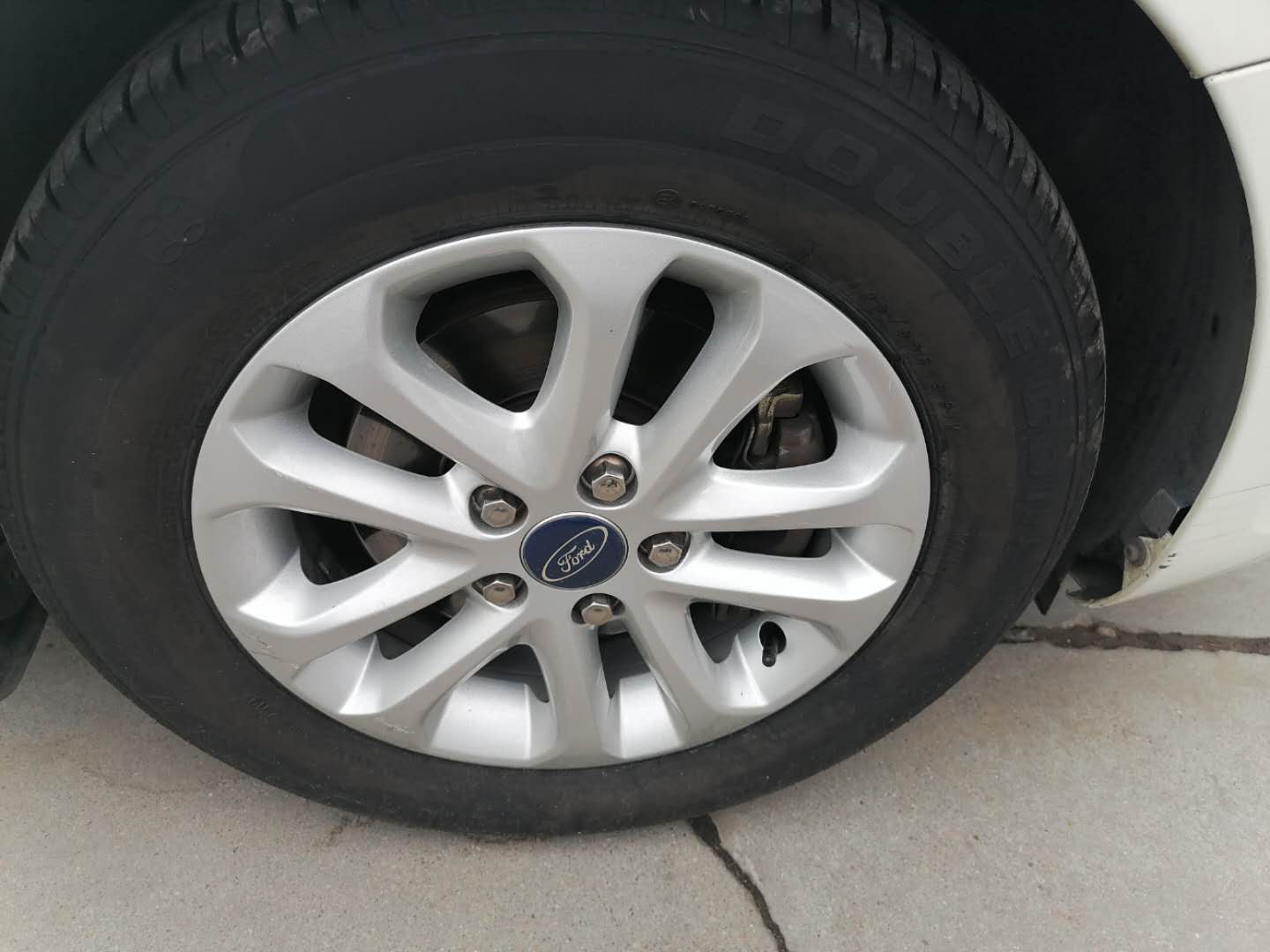 胖哥试驾福克斯1.5t,福克斯两厢1.8百万纪念版评测