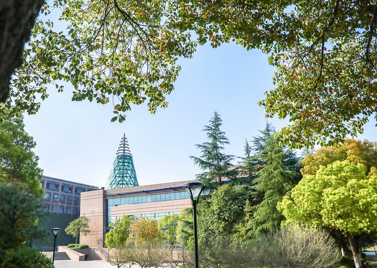 独立学院转设民办后还要多少学费,独立学院转民办为什么要涨学费