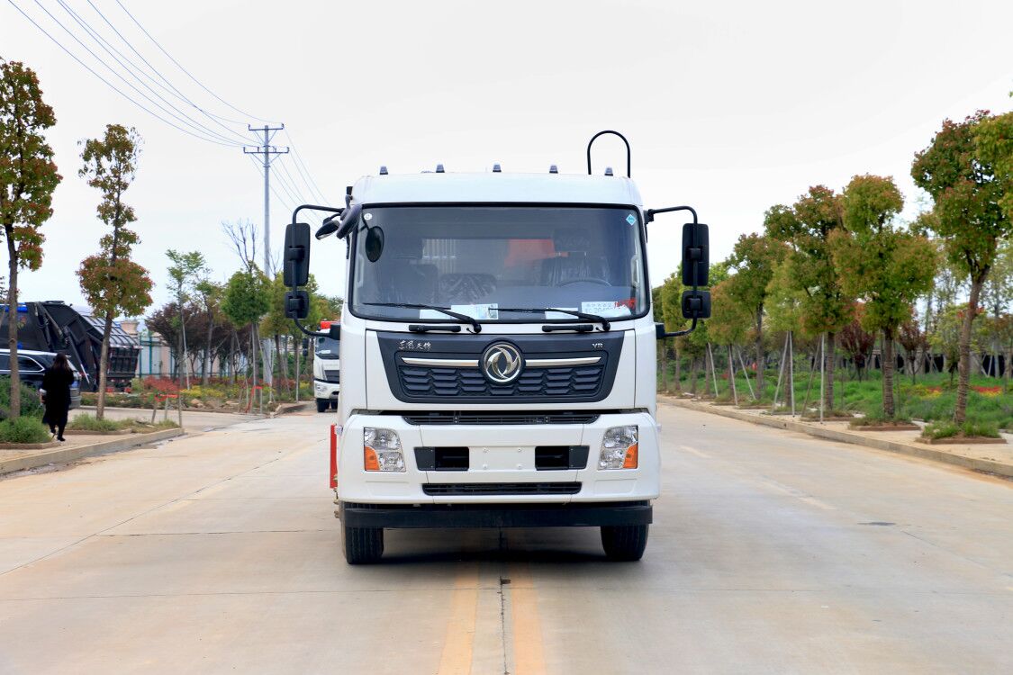 垃圾车卖多少钱一辆,垃圾车为什么那么便宜