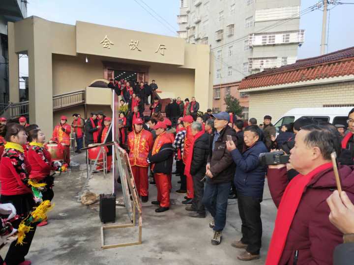 中赋：太湖潘氏颁谱庆典辞（并序）