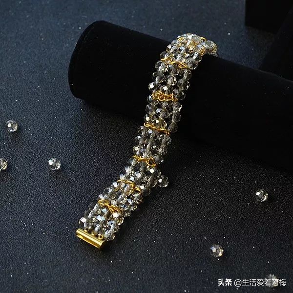 各种珠子串手链的教程,价值不菲的手链