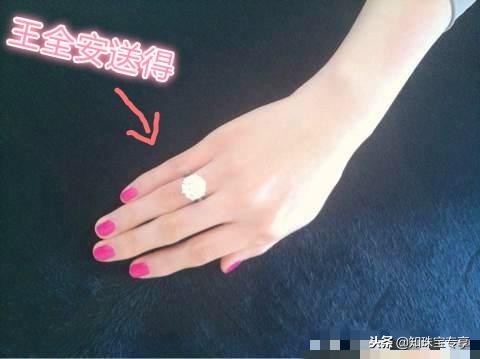 张雨绮1克拉以下的钻统称碎钻,张雨绮说碎钻不是钻石