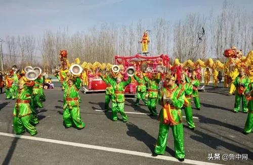 山东淄博花灯灿烂迎元宵,淄博元宵夜花灯节