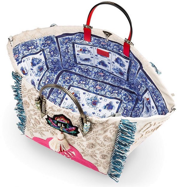 christianlouboutin粉色华伦天奴,christianlouboutin设计过的鞋子