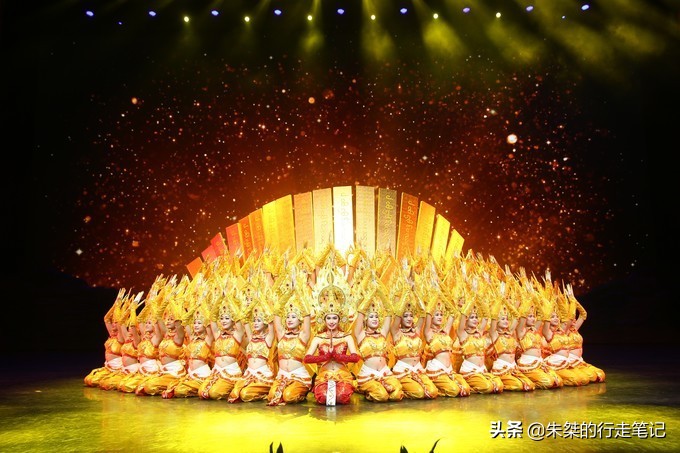 西双版纳泼水节攻略,西双版纳傣族泼水节和广西泼水节