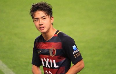 殊途同归的亚洲一流：中国篮球一路向西，日本足球一路往南