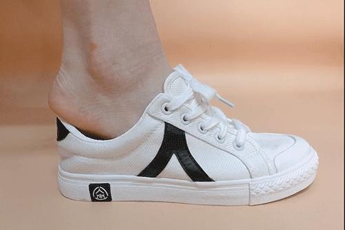 34年老国货再发力！89元刮起一阵帆布鞋风，金鹰节女神也没抵挡住