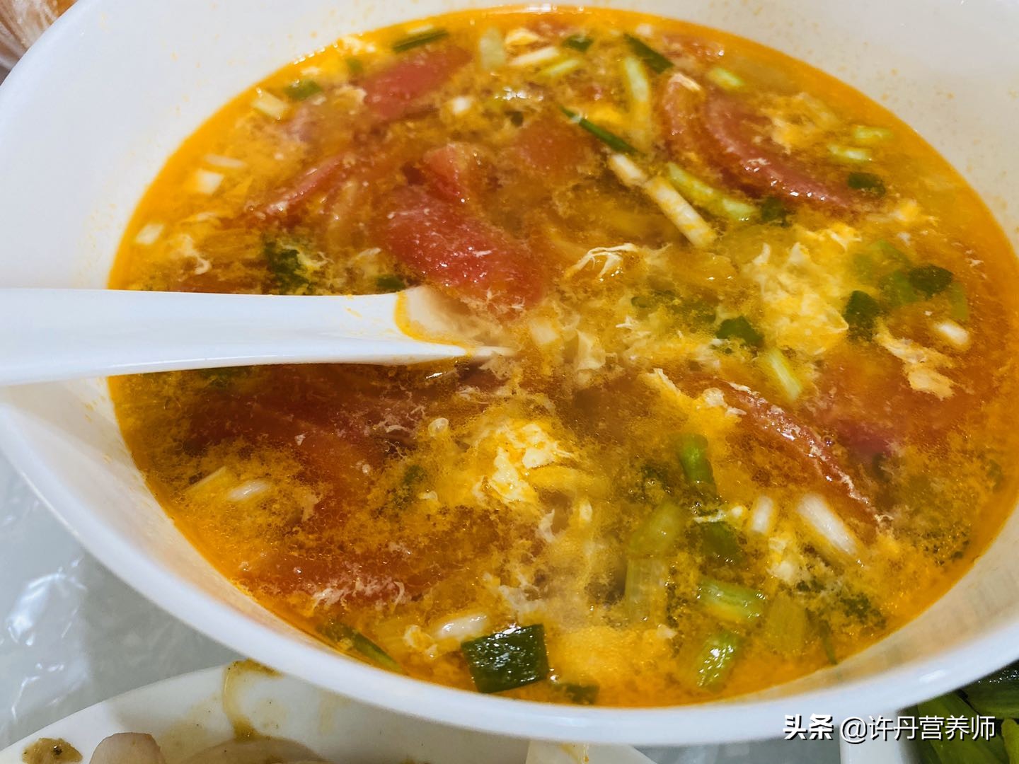 宝妈4个月奶量突然变少了,四个月宝妈怎么追奶