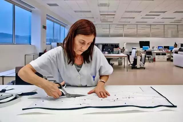 一分钟生产60个产品,28秒生产一件衣服