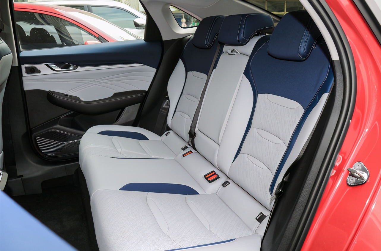 吉利星瑞车主提车吉利语言,吉利星瑞车主的反馈