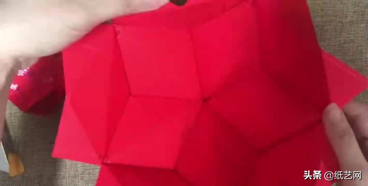 新年灯笼怎么做又简单又好玩,用红包做元宵节灯笼教程