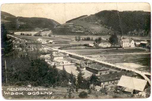 直面困苦，永不言弃！在首届奥斯威辛黑拳赛中夺冠的波兰拳王