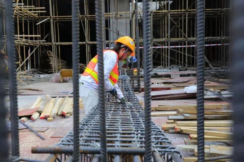 新年工地开工忙,广州南站新建项目