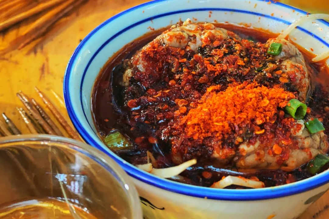 宽窄巷子成都休闲慢生活好去处,夜游成都宽窄巷子茶馆