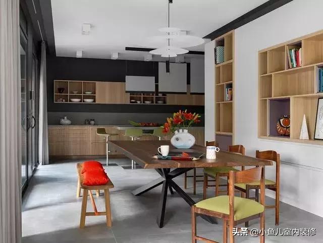 一家4口的房子,联排小别墅一楼装修