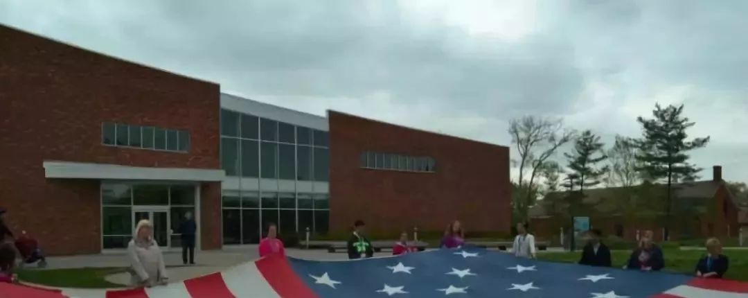 鏂板槈鍑哄浗,缇庡浗鍩虹潱瀛︽牎