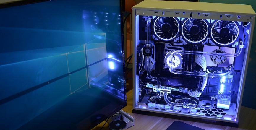 thermaltake水冷散热器怎么样,水冷散热器哪个比较稳定