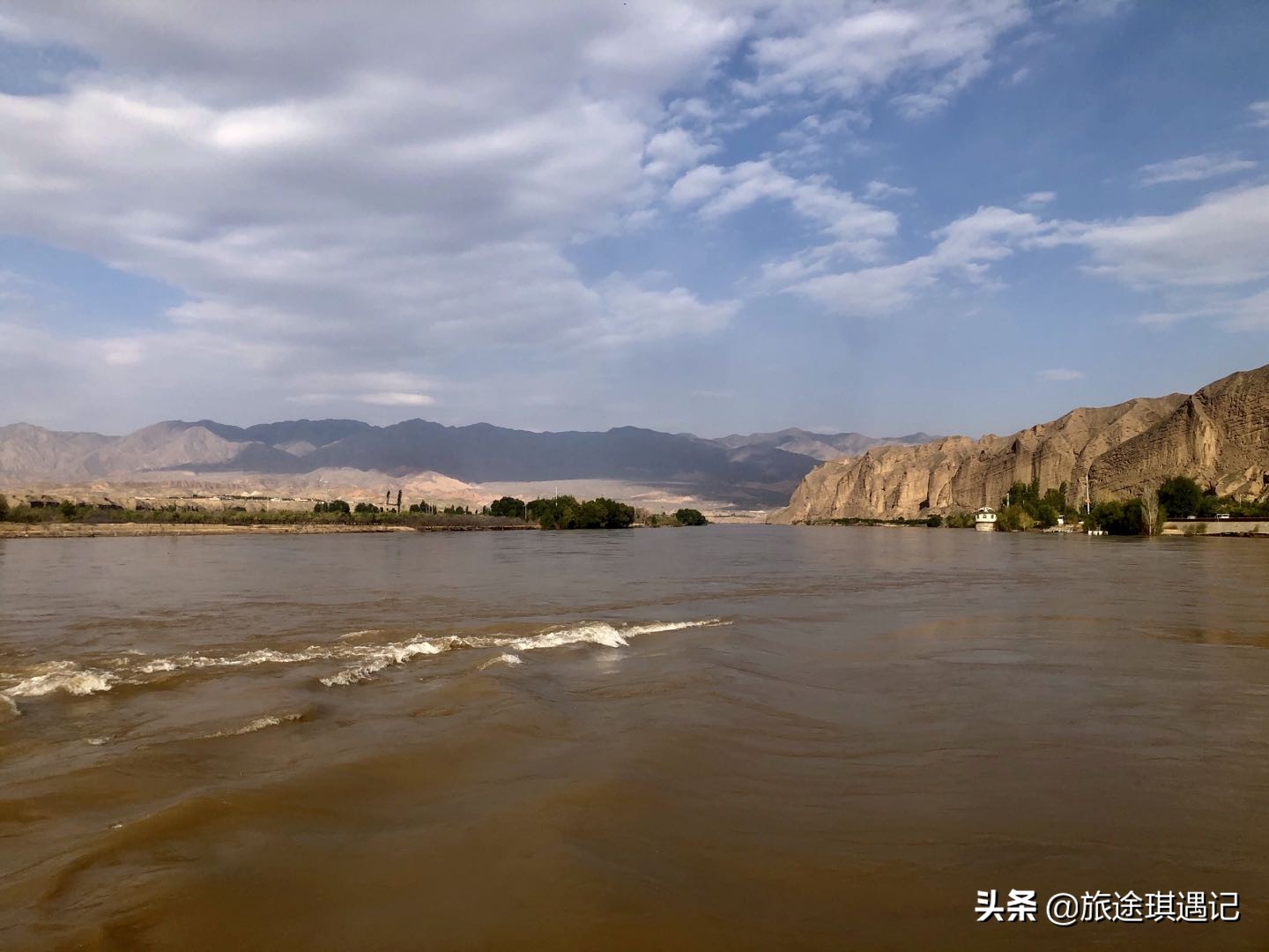 景泰黄河石林22道弯全景,景泰黄河石林全景图