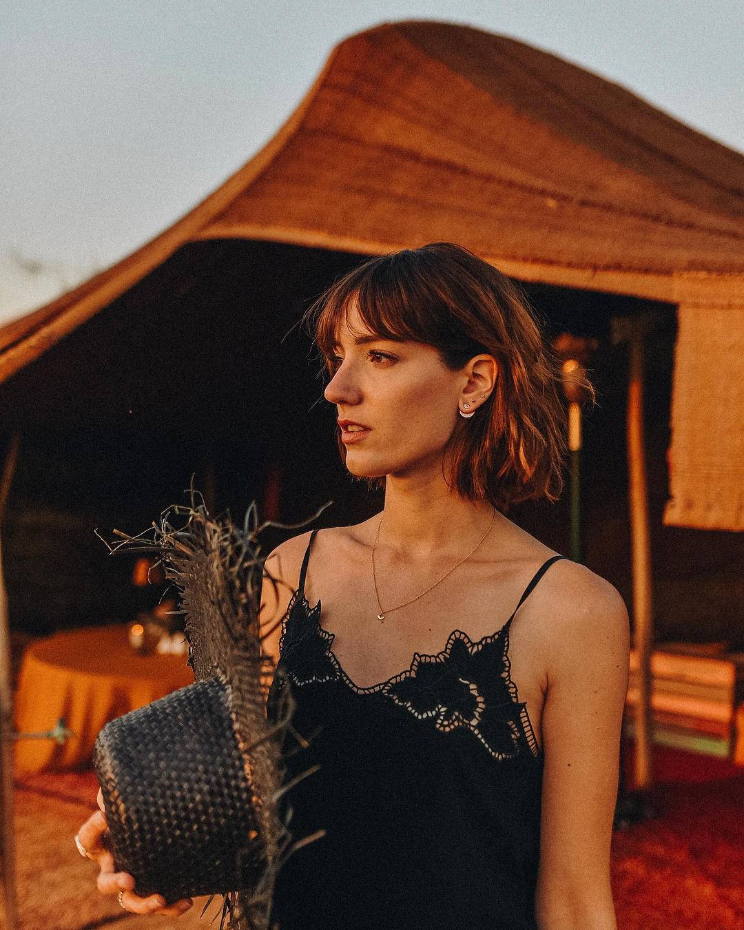 法国女人说：毫不费力的妆容，背后却是极致的努力