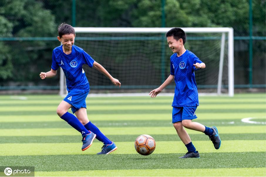 韦世豪试训阿贾克斯,幸运星足球小将