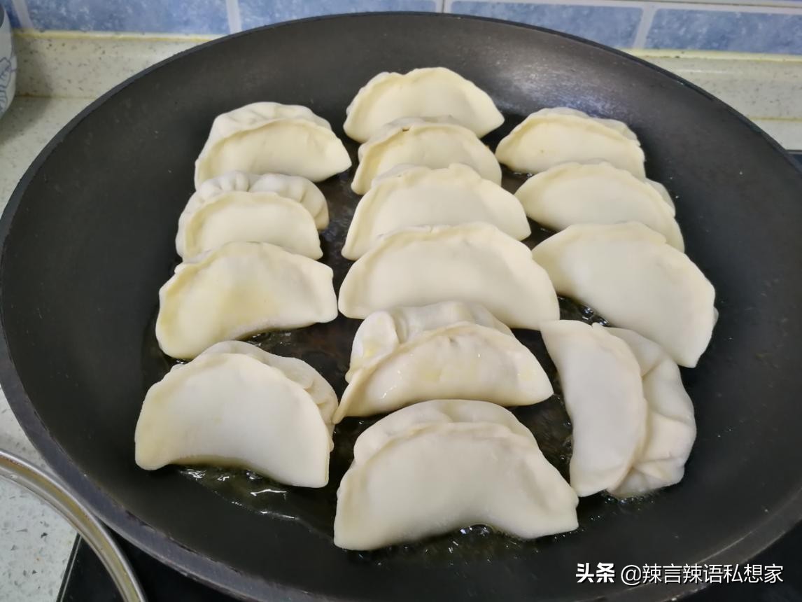 用这两招去除萝卜的冲辣味，包出的包子或饺子多汁又好吃