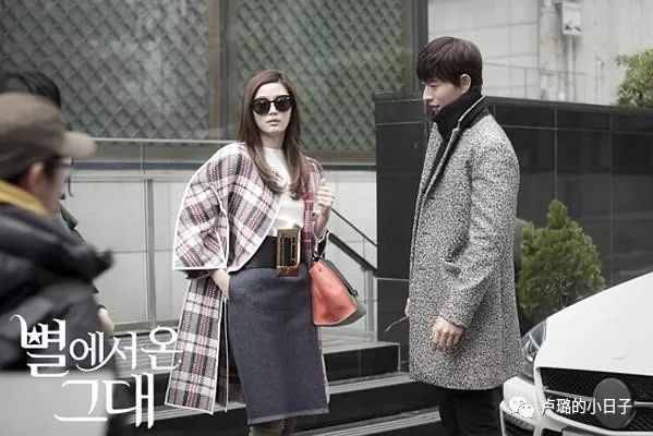 又轻又实用的名牌包,中国名牌包排行榜前十名及价位