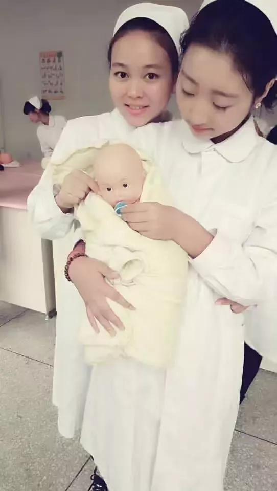 娶护士老婆的真实感受,娶护士老婆什么感受