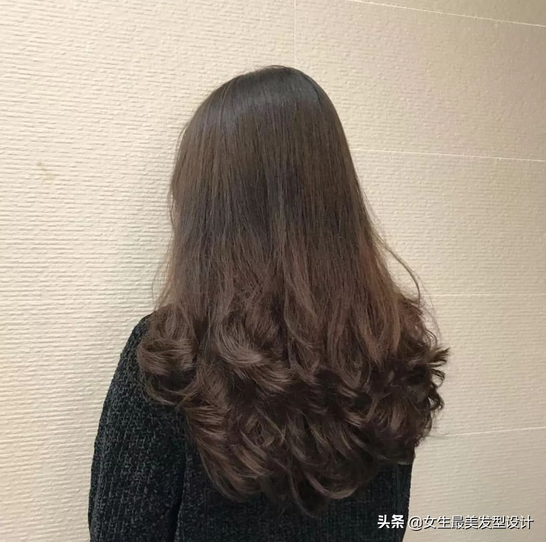 烫发中长内扣怎么打理,烫发女生推荐中长好打理
