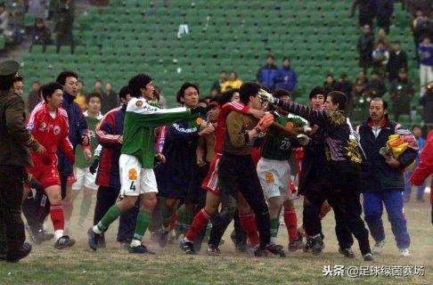 35岁重回巅峰郜林这一幕太暖心,亚足联赞武磊完整视频