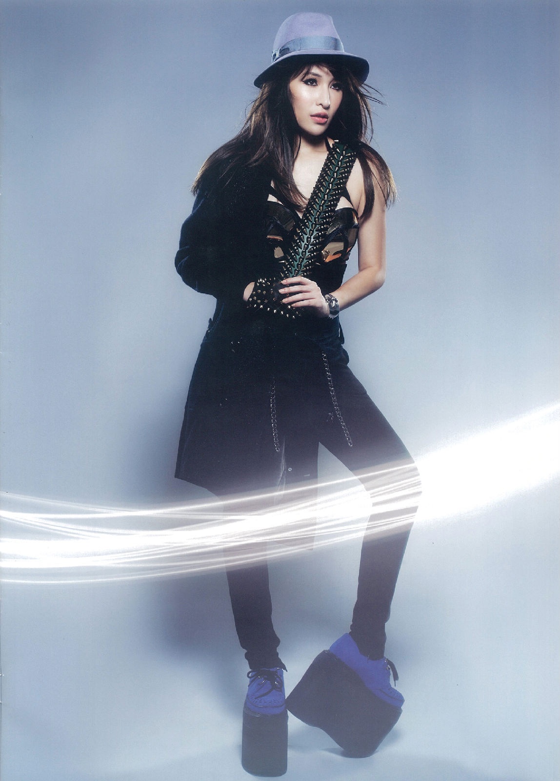 萧亚轩41岁生日新闻,萧亚轩潇洒小姐快乐大本营2010