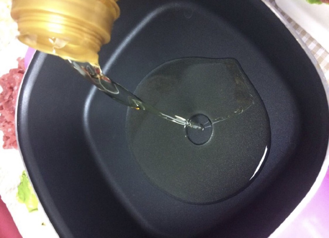 在家里自制麻辣火锅底料,自制麻辣火锅底料家常做法