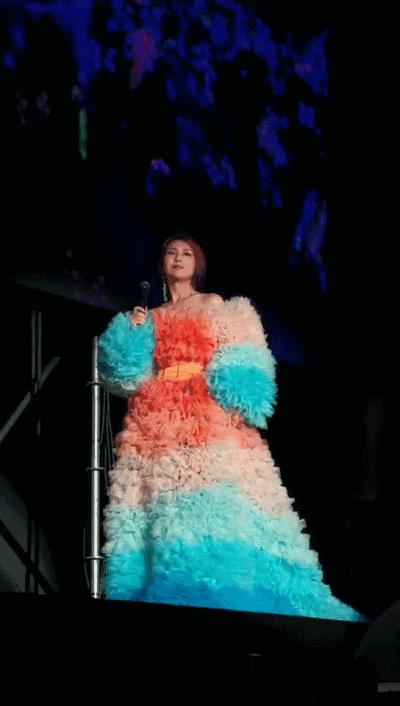 杨千嬅演唱会肇庆站几点入场,杨千嬅演唱会深圳几个小时结束