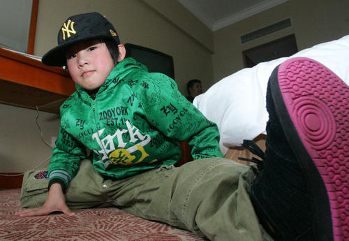 9岁登上春晚和周杰伦合作的人,10岁登上春晚父母为他卖掉房子