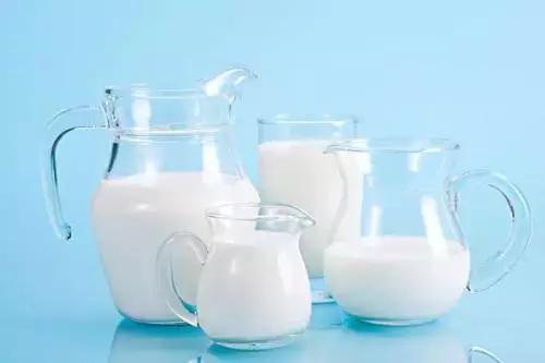 驼背怎么矫正扩胸,矫正胸型防驼背