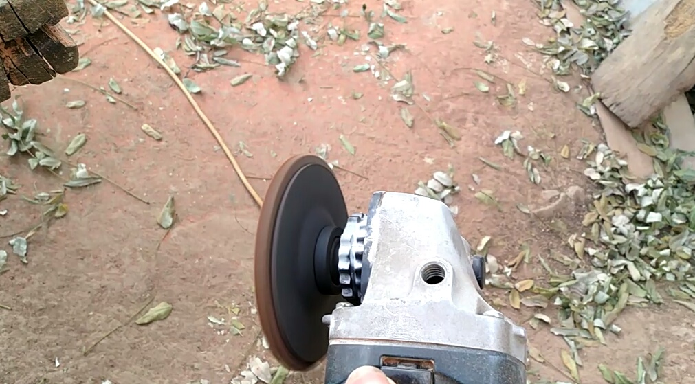 木雕富甲天下手把件制作视频,木雕入门教学简单小件