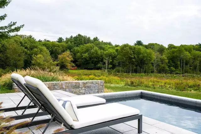 8*8米三层精致雅致别墅设计图,藏于山水间的度假别墅推荐