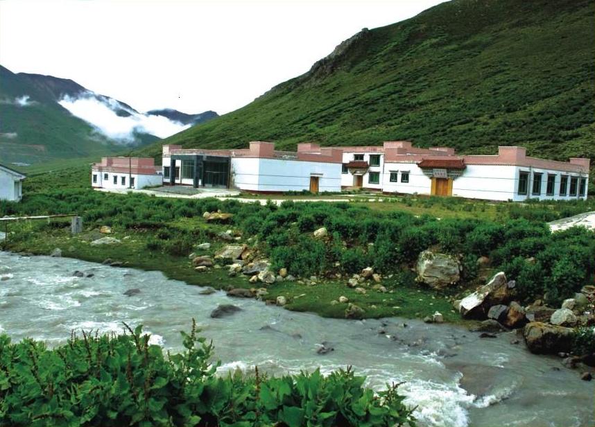 康布世界药王泉,秋季养生正当时