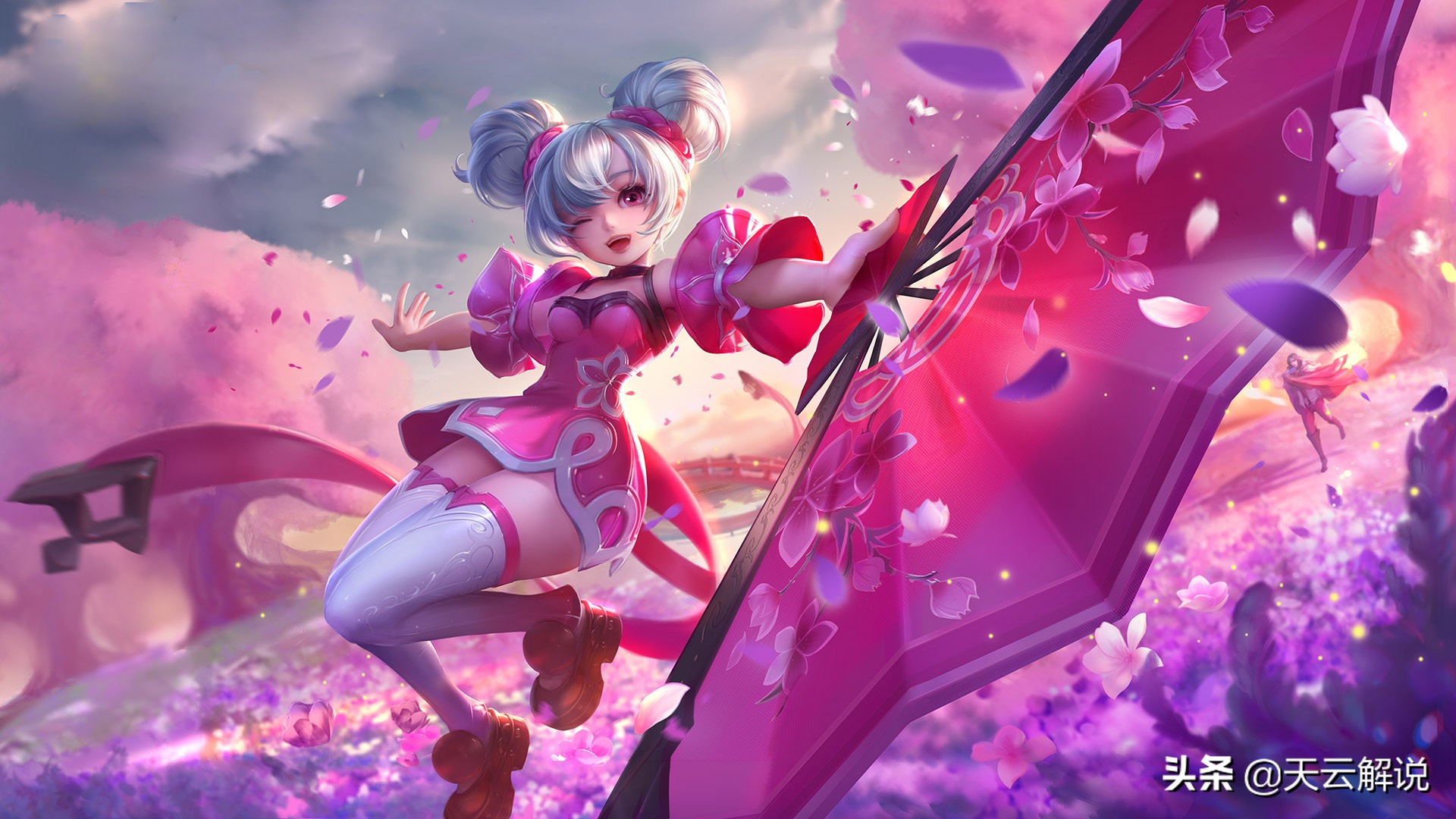 小乔可以出痛苦面具嘛,小乔先出面具好还是回响好