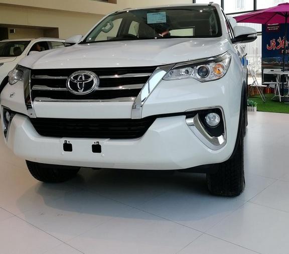 朋友买来18款丰田“小霸道”，只花了21万，表哥气得想砸了汉兰达