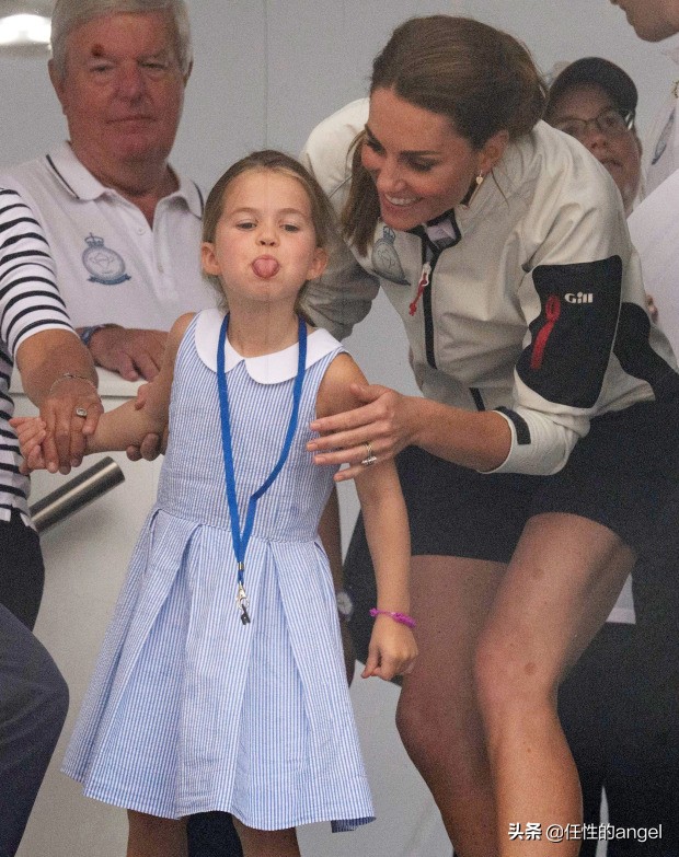 英国王室小王子搞怪,英国王室抢眼绿色高颜值王室成员