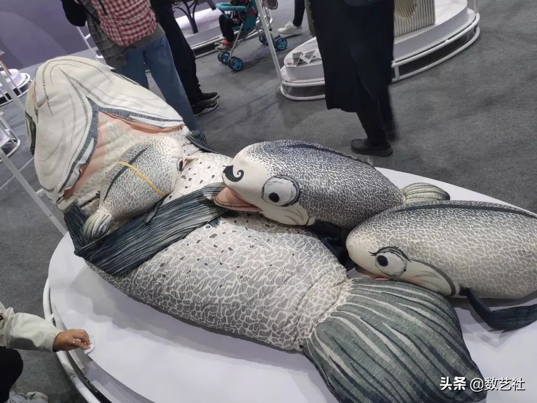 设计现代化智能新款动车,最具设计感的动车