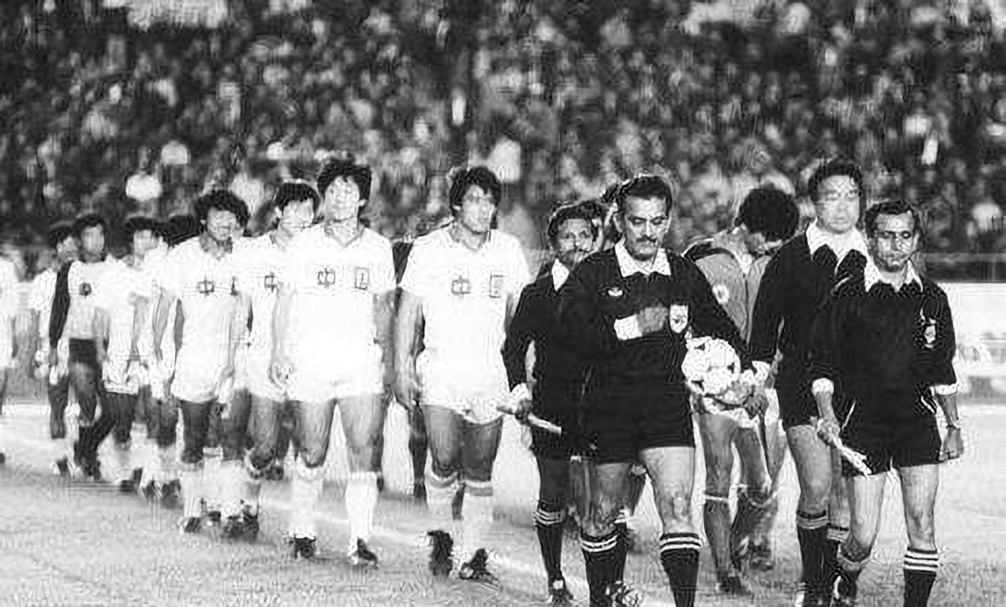 中国足球运动发展史800字,中国足球和篮球洋务运动