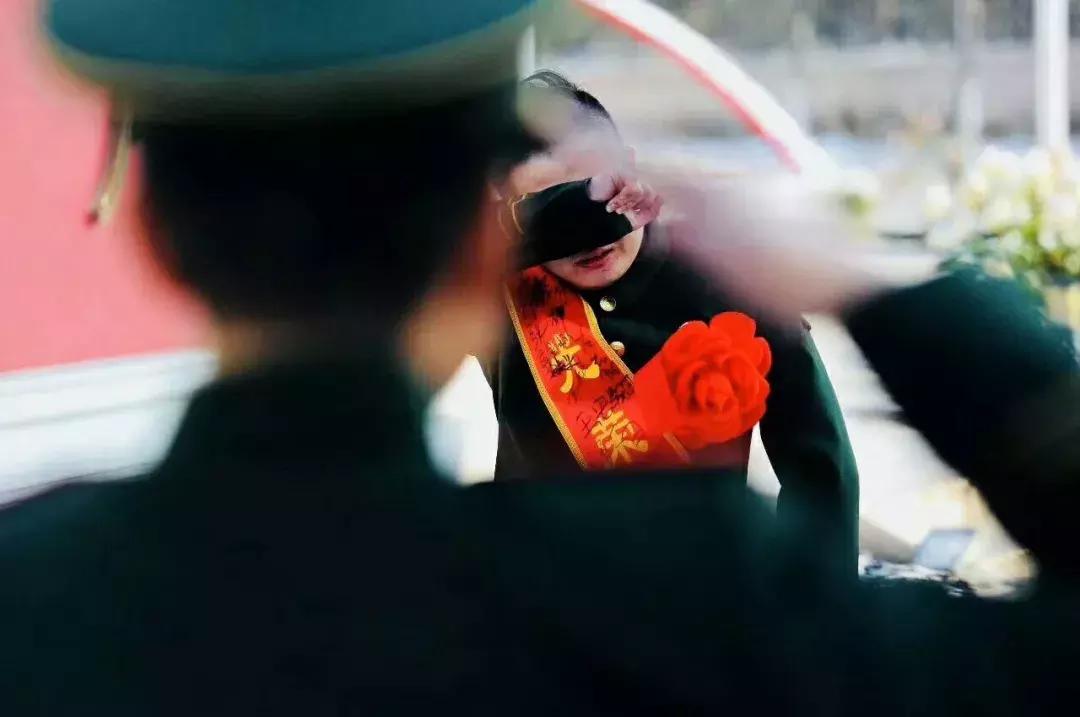 我的*藏西**战友，再敬最后一个军礼！