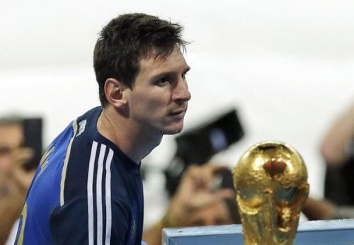 世界欠阿根廷、欧洲欠尤文图斯、德国欠巴拉克、全球欠伊奉先！