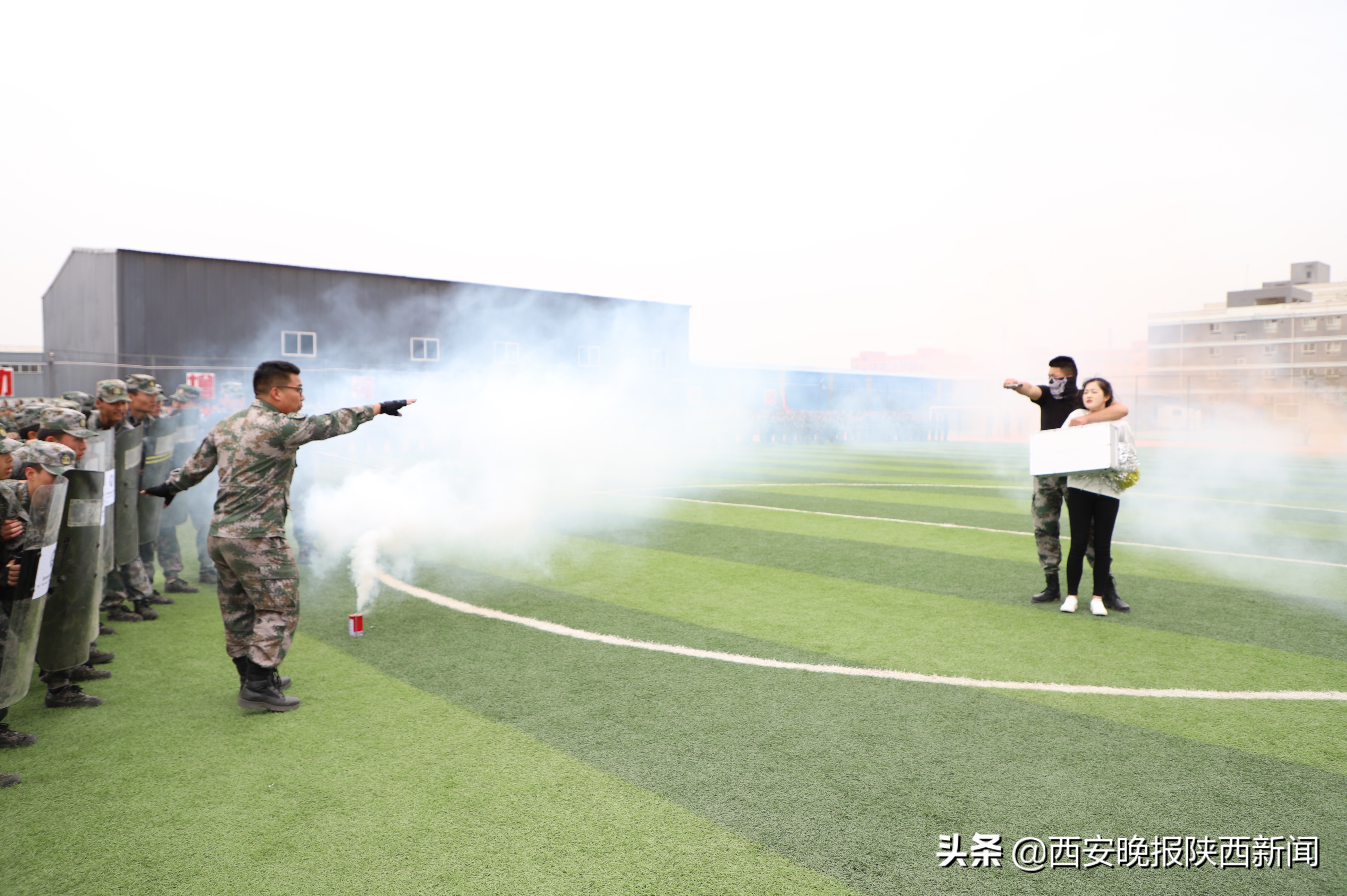 西安轨道交通学校2017军训视频,西安铁道技师学院军训视频