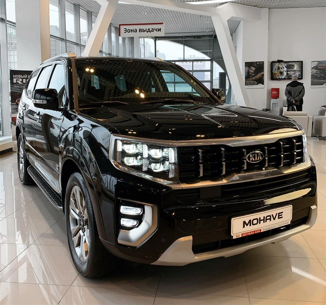 越野性能媲美丰田霸道，新款起亚霸锐实车，搭3.0T+全时四驱