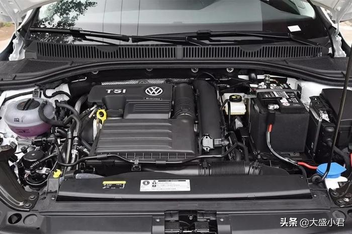 大众速腾卓越版与超越版对比,大众速腾1.2t对比亚洲狮