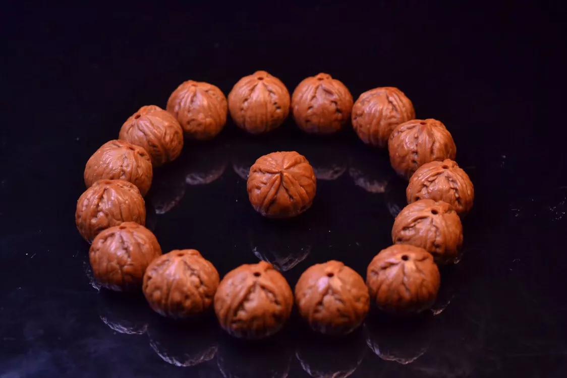 真正三棱核桃,你见过这样的三棱核桃吗